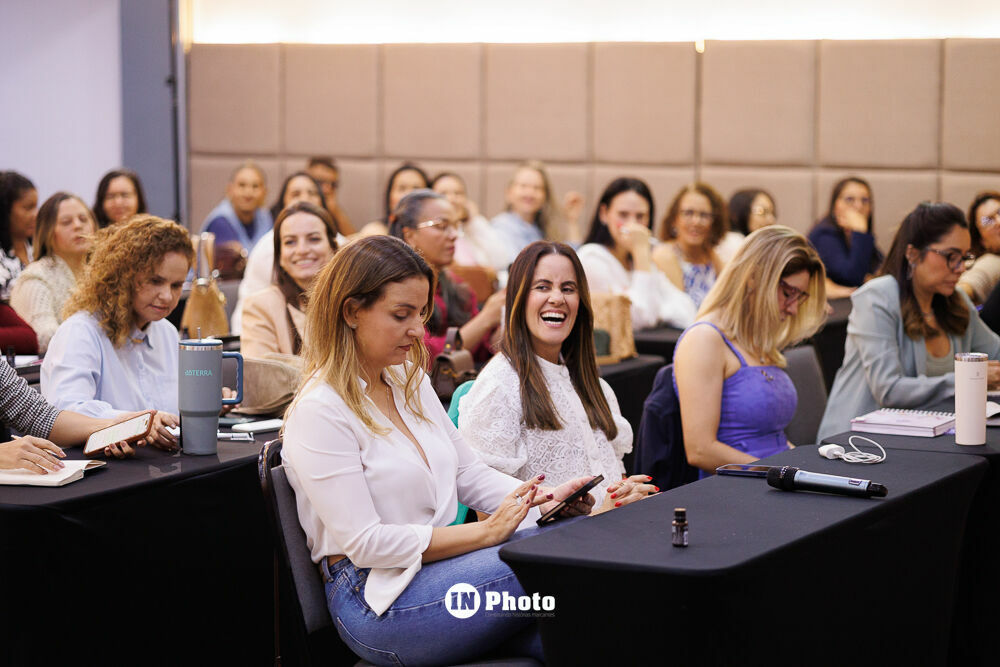 Foto Legado em Retratos: histórias, presença e conexões no treinamento doTerra em Goiânia Foto Legado em Retratos: histórias, presença e conexões no treinamento doTerra em Goiânia - Imagem 58