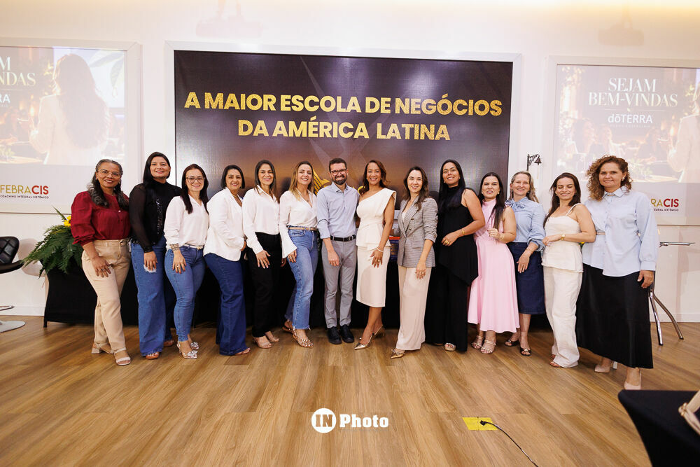 Foto Legado em Retratos: histórias, presença e conexões no treinamento doTerra em Goiânia Foto Legado em Retratos: histórias, presença e conexões no treinamento doTerra em Goiânia - Imagem 246