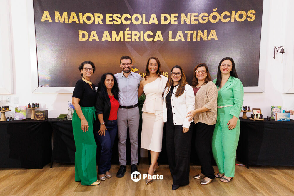 Foto Legado em Retratos: histórias, presença e conexões no treinamento doTerra em Goiânia Foto Legado em Retratos: histórias, presença e conexões no treinamento doTerra em Goiânia - Imagem 228
