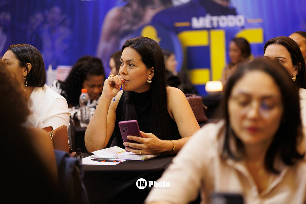 Foto Legado em Retratos: histórias, presença e conexões no treinamento doTerra em Goiânia Foto Legado em Retratos: histórias, presença e conexões no treinamento doTerra em Goiânia - Imagem 114