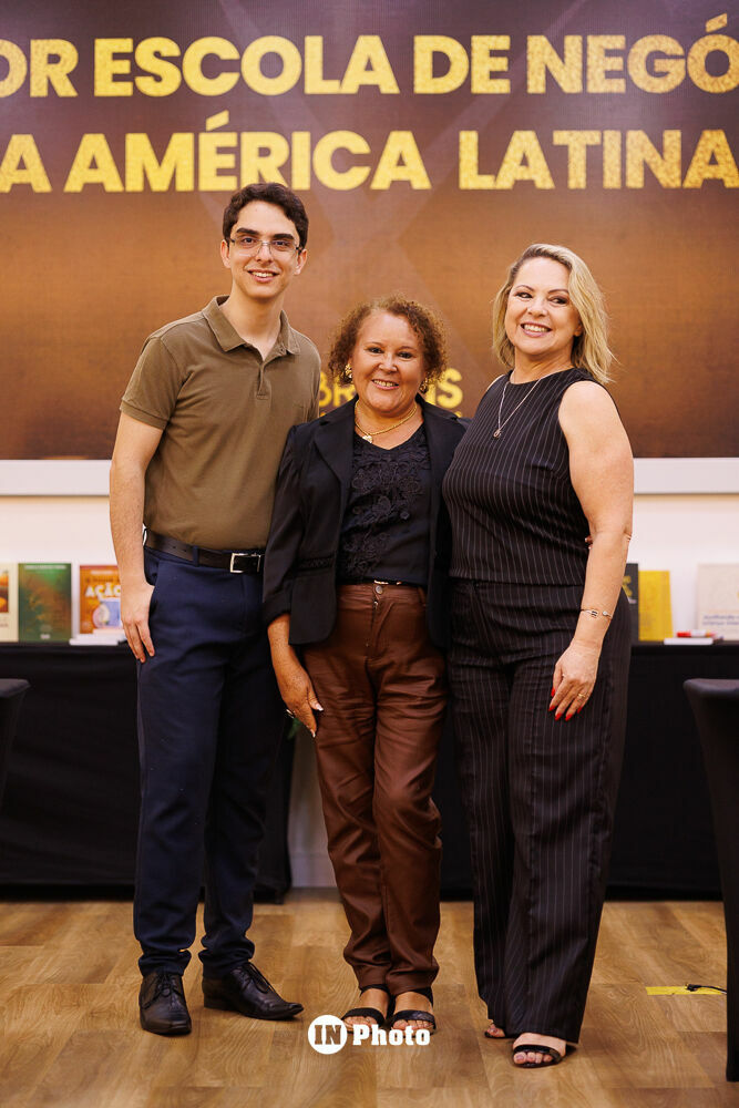 Foto Legado em Retratos: histórias, presença e conexões no treinamento doTerra em Goiânia Foto Legado em Retratos: histórias, presença e conexões no treinamento doTerra em Goiânia - Imagem 253
