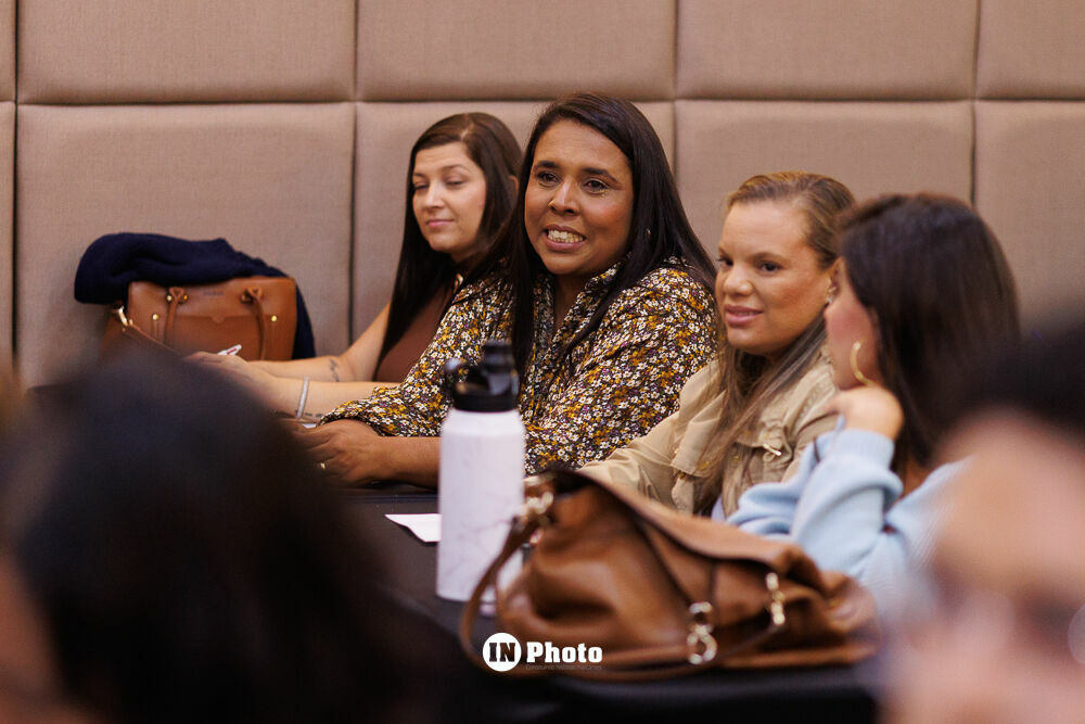 Foto Legado em Retratos: histórias, presença e conexões no treinamento doTerra em Goiânia Foto Legado em Retratos: histórias, presença e conexões no treinamento doTerra em Goiânia - Imagem 96