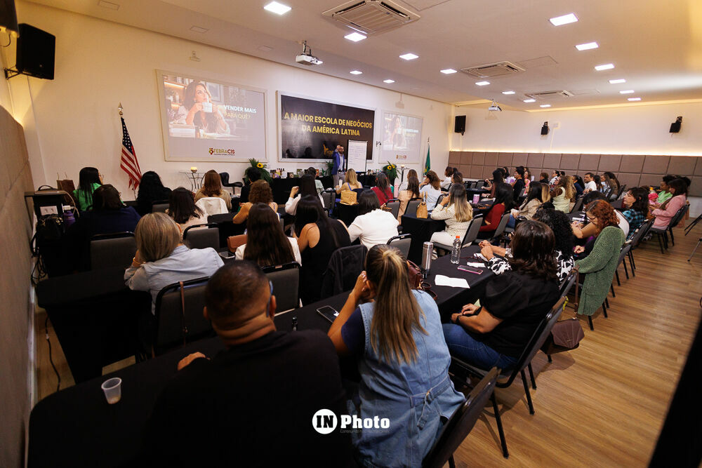 Foto Legado em Retratos: histórias, presença e conexões no treinamento doTerra em Goiânia Foto Legado em Retratos: histórias, presença e conexões no treinamento doTerra em Goiânia - Imagem 88