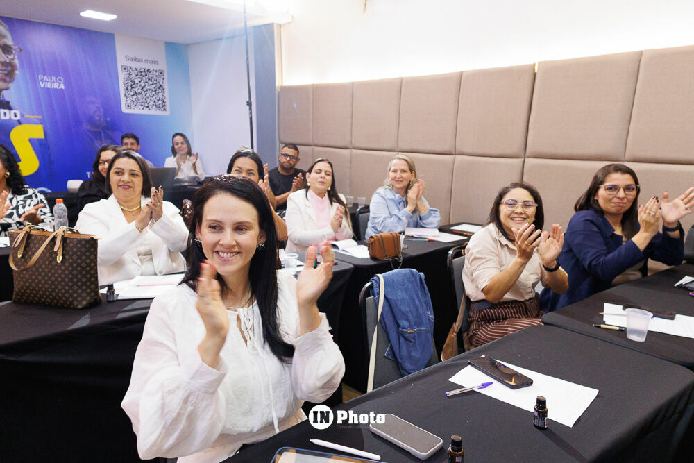 Foto Legado em Retratos: histórias, presença e conexões no treinamento doTerra em Goiânia Foto Legado em Retratos: histórias, presença e conexões no treinamento doTerra em Goiânia - Imagem 170