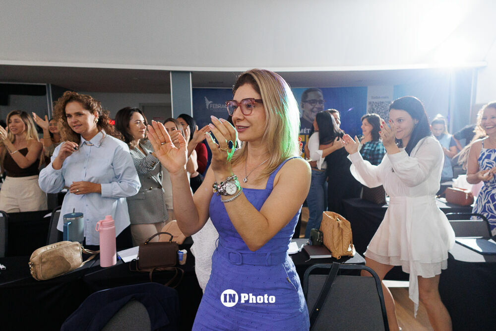 Foto Legado em Retratos: histórias, presença e conexões no treinamento doTerra em Goiânia Foto Legado em Retratos: histórias, presença e conexões no treinamento doTerra em Goiânia - Imagem 203