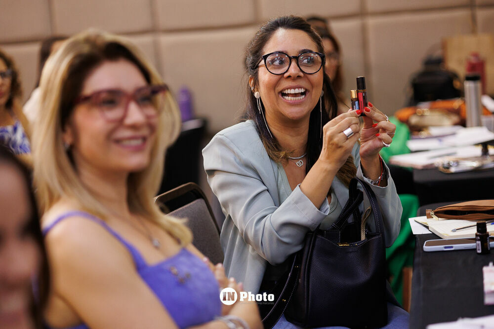 Foto Legado em Retratos: histórias, presença e conexões no treinamento doTerra em Goiânia Foto Legado em Retratos: histórias, presença e conexões no treinamento doTerra em Goiânia - Imagem 160