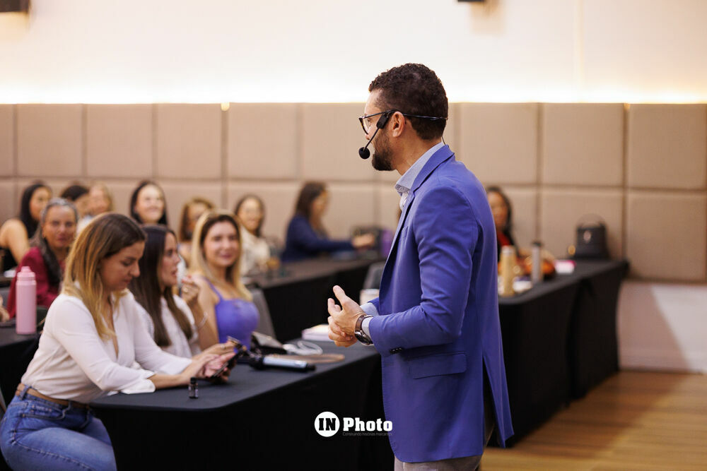 Foto Legado em Retratos: histórias, presença e conexões no treinamento doTerra em Goiânia Foto Legado em Retratos: histórias, presença e conexões no treinamento doTerra em Goiânia - Imagem 53
