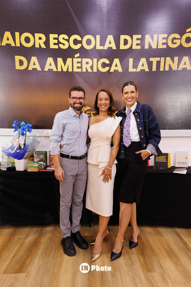Foto Legado em Retratos: histórias, presença e conexões no treinamento doTerra em Goiânia Foto Legado em Retratos: histórias, presença e conexões no treinamento doTerra em Goiânia - Imagem 237