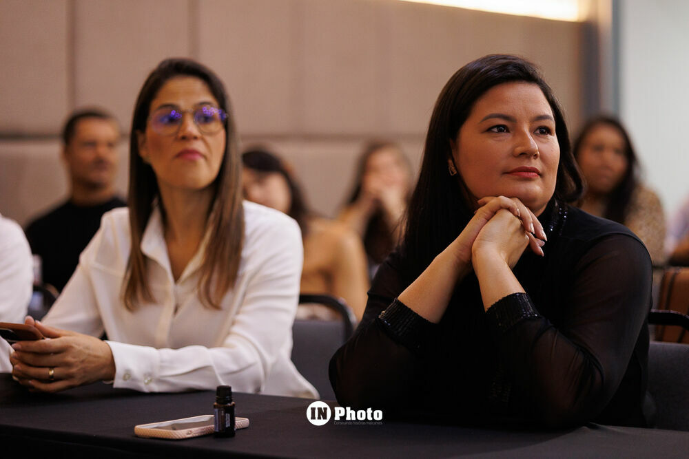 Foto Legado em Retratos: histórias, presença e conexões no treinamento doTerra em Goiânia Foto Legado em Retratos: histórias, presença e conexões no treinamento doTerra em Goiânia - Imagem 72